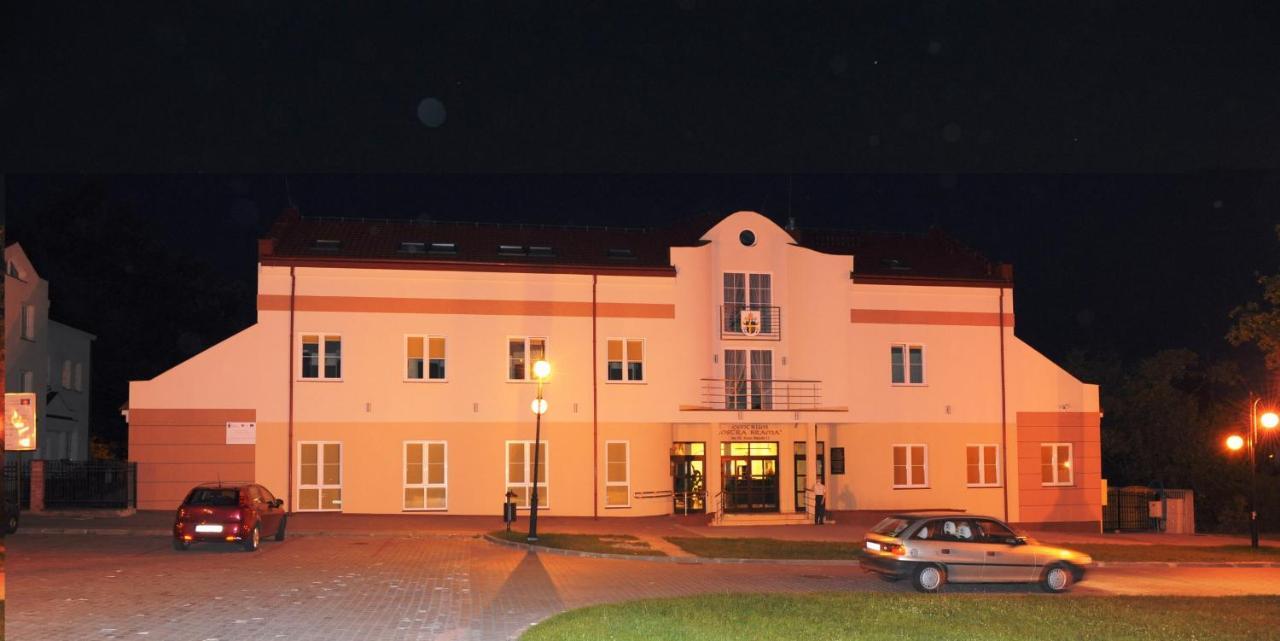 Centrum Ostra Brama Im. Jana Pawla II Skarżysko-Kamienna Dış mekan fotoğraf